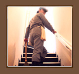 用務員　フジムラ